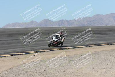 media/Oct-13-2025-Moto Forza (Mon) [[a66d839500]]/3-B Group/Session 2 (Bowl)/